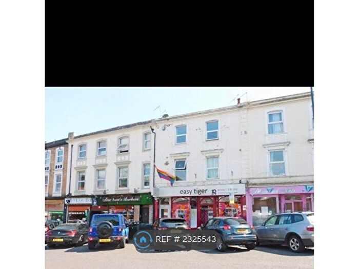 4 Bedroom Flat To Rent In The Triangle, Bournemouth, BH2