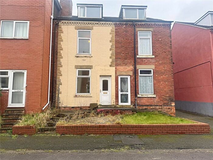 3 Bedroom Semi-Detached House For Sale In Bentinck Road, Shuttlewood, Chesterfield, Derbyshire, S44