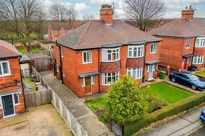 3 Bedroom Semi Detached House For Sale In Askam Avenue, Pontefract, West Yorkshire, WF8