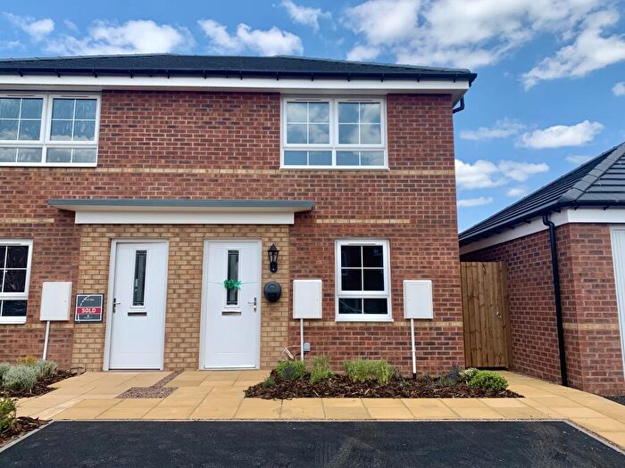 2 Bedroom House To Rent In Chicory End, Stafford, ST16