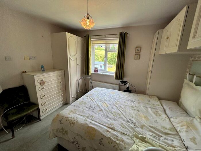 1 Bedroom Flat For Sale In Coed Coch Road, Old Colwyn, LL29