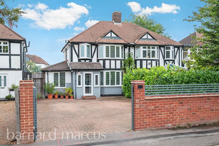 3 Bedroom Semi-detached House For Sale In Beverley Way, London, SW20
