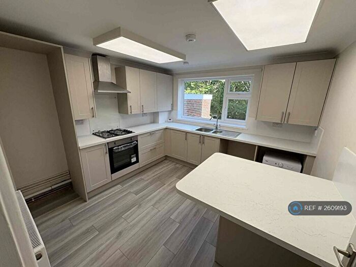 3 Bedroom Flat To Rent In Homer Close, Gosport, PO13