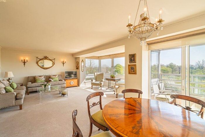 2 Bedroom Flat For Sale In Prince Albert Road, St John's Wood, London, NW8