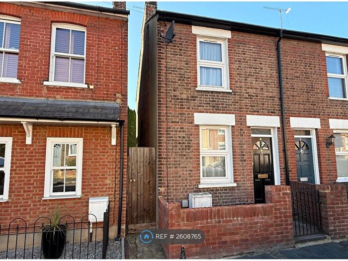 2 Bedroom Semi-Detached House To Rent In Albion Rd, St Albans, AL1