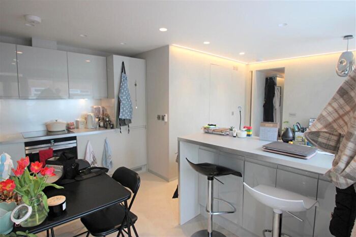 1 Bedroom Flat To Rent In Hertford Street, OX4