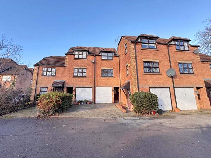 2 Bedroom Terraced House To Rent In Beech Court, Rugby, CV22