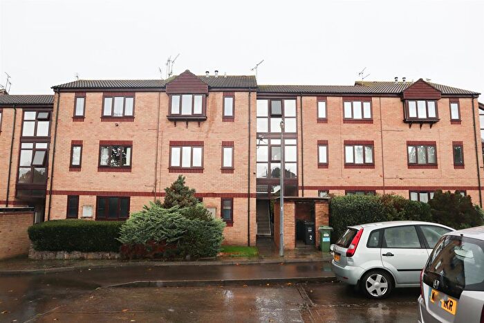 1 Bedroom Flat To Rent In North Street, Nailsea, Bristol, BS48