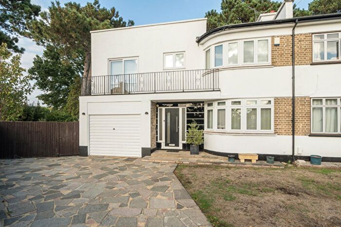 4 Bedroom Semi Detached House For Sale In Fieldway, Petts Wood, Orpington, BR5