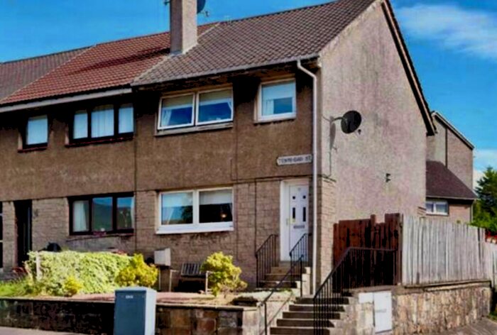 3 Bedroom Semi-Detached House To Rent In Townhead Street, Kilsyth, Glasgow, G65