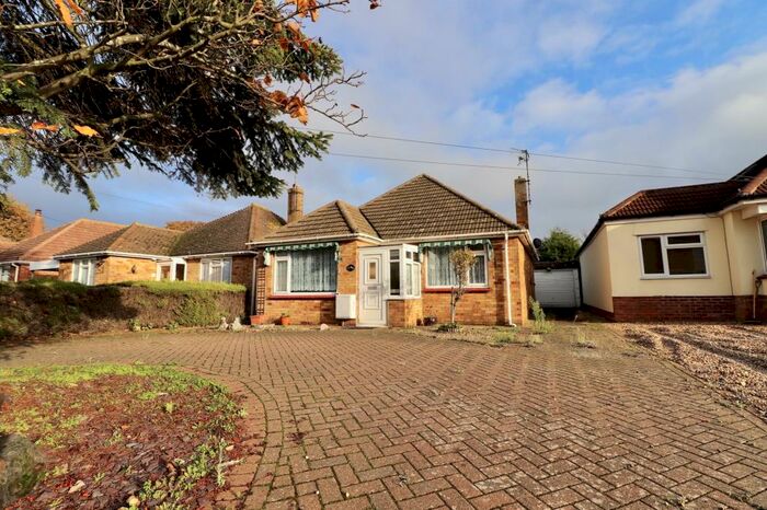2 Bedroom Bungalow To Rent In Cloes Lane, Clacton-on-Sea, CO16
