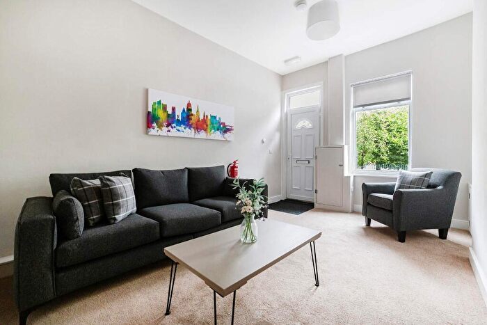 2 Bedroom Terraced House To Rent In Gladstone Street, Nottingham, Nottinghamshire, NG7