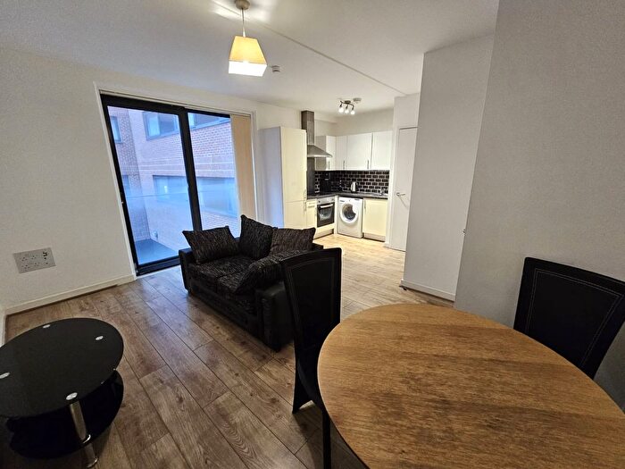2 Bedroom Flat To Rent In Tabley Street, Liverpool, L1