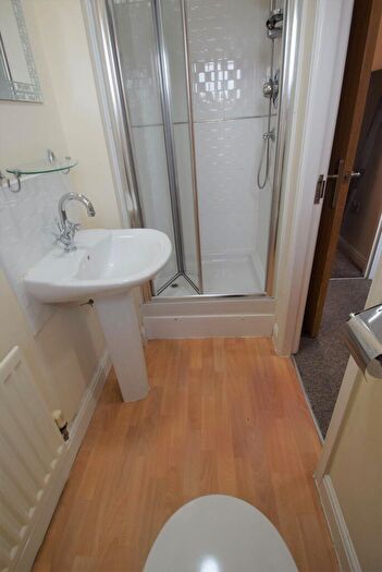 4 Bedroom Town House To Rent In Bold Street, Hulme, Manchester. ., M15