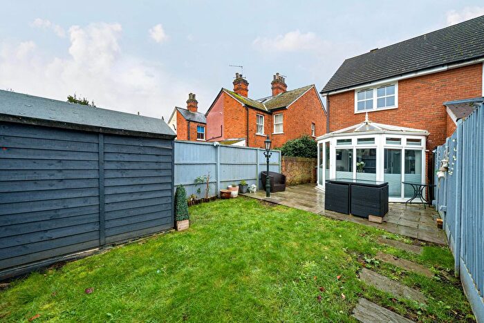 2 Bedroom Semi-Detached House For Sale In Albert Road, Addlestone, KT15