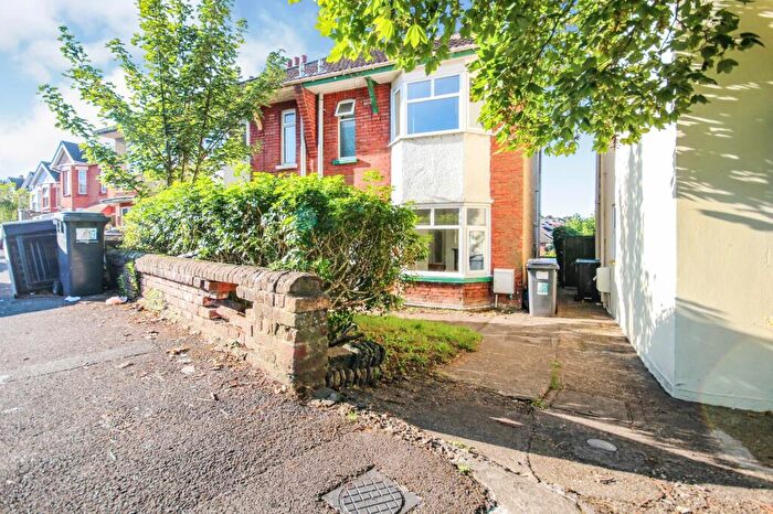 3 Bedroom Property To Rent In Pine Road, Bournemouth, BH9