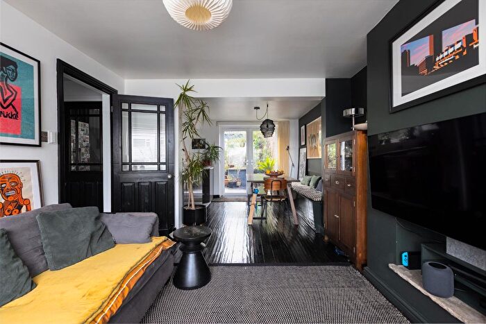 4 Bedroom Semi Detached House For Sale In Willis Road, Kingswood, BS15