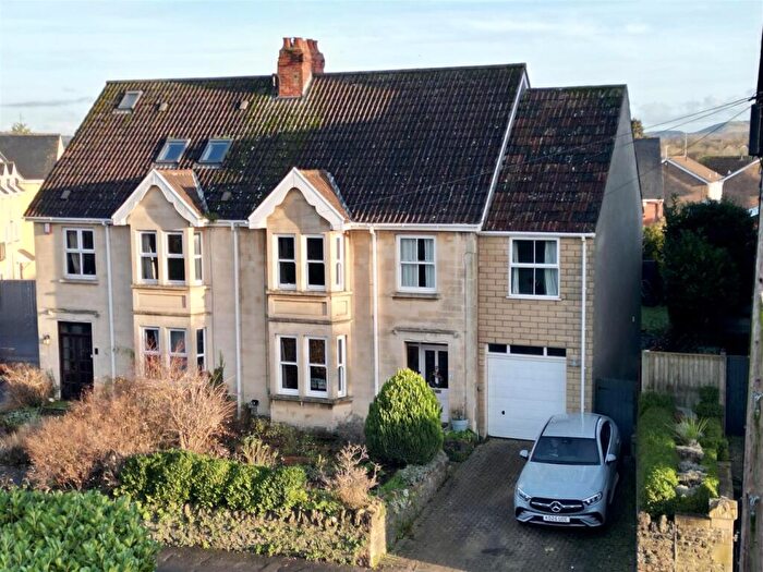 4 Bedroom Semi Detached House For Sale In Locks Hill, Frome, BA11