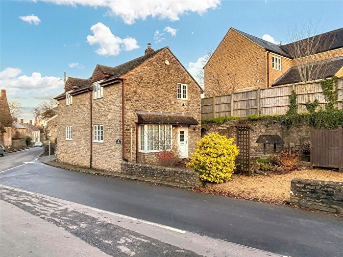 3 Bedroom Detached House For Sale In High Street, Yetminster, Sherborne, DT9