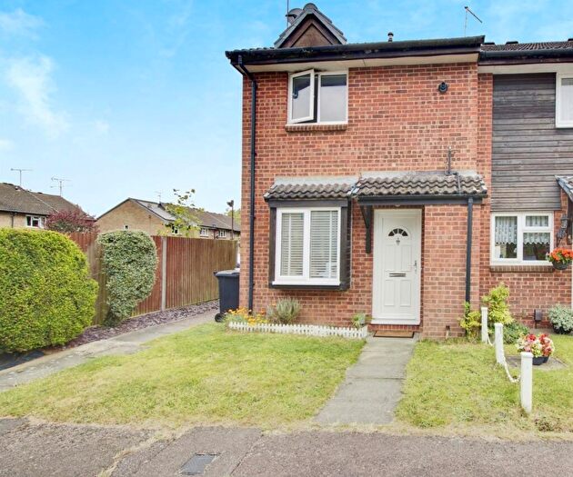 1 Bedroom Cluster House For Sale In Forresters Drive, Welwyn Garden City, AL7