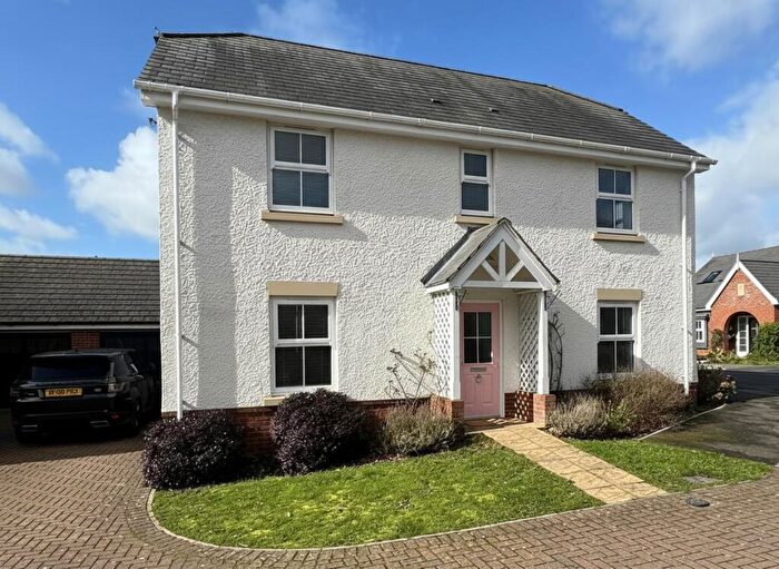 4 Bedroom Detached House For Sale In Marryat Way, Bransgore, BH23