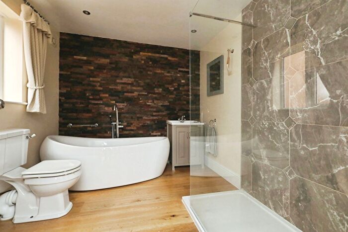 3 Bedroom Detached House For Sale In Town Wells Court, North Anston, Sheffield, S25