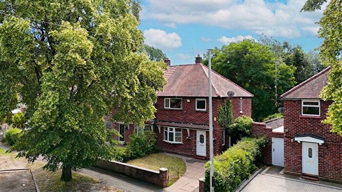 3 Bedroom Semi Detached House For Sale In Gawsworth Avenue, Crewe, CW2