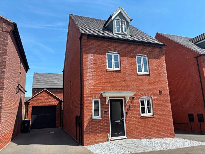 3 Bedroom Detached House For Sale In Sandringham Avenue, Stratford-upon-Avon, CV37