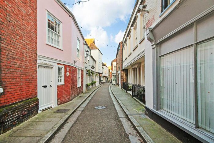 1 Bedroom Maisonette To Rent In Potter Street, Sandwich, Kent, CT13