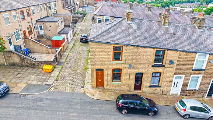 3 Bedroom Terraced House For Sale In Oxford Street, Colne, BB8