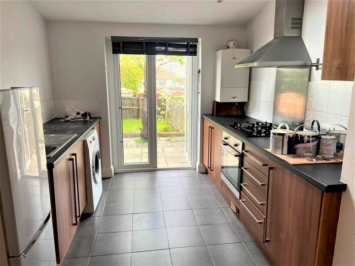 2 Bedroom Flat To Rent In Mackie Road, Filton, Bristol, BS34