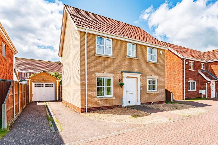 4 Bedroom Detached House For Sale In St. Edmunds Road, Lingwood, NR13