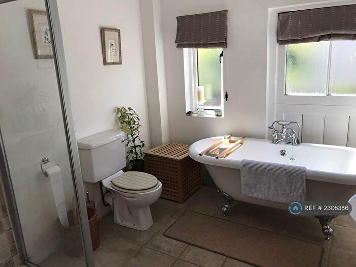 2 Bedroom Detached House To Rent In Brayford, Barnstaple, EX32