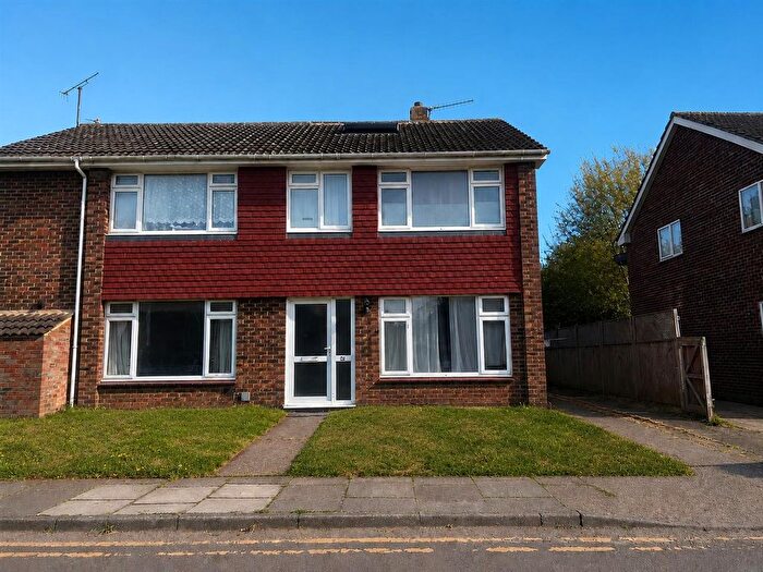 5 Bedroom Semi-detached House To Rent In College Road, Canterbury, Canterbury, CT1