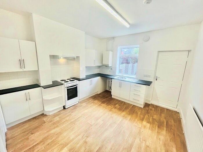 3 Bedroom Terraced House To Rent In Wheldrake Road, Sheffield, Ue, Uk, S5