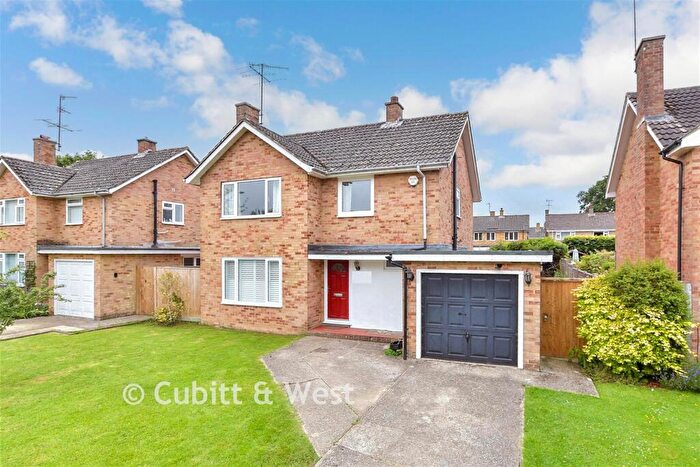 3 Bedroom Detached House For Sale In Trelawne Drive, Cranleigh, Surrey, GU6