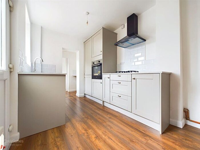 2 Bedroom End Of Terrace House For Sale In Byron Street, Daybrook, Nottingham, NG5