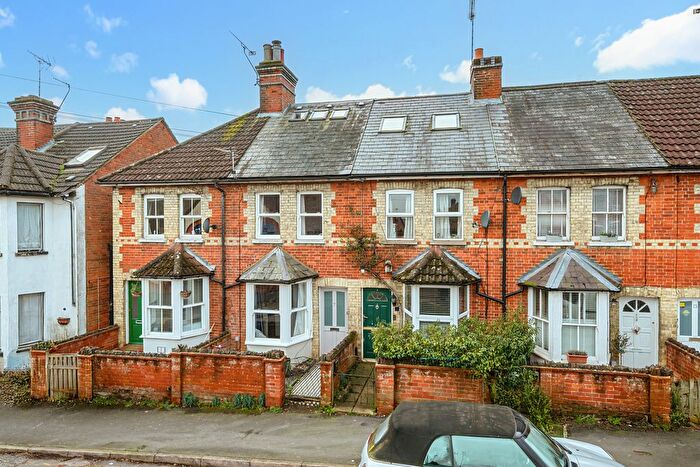 3 Bedroom Terraced House For Sale In St. James Avenue, Farnham, GU9