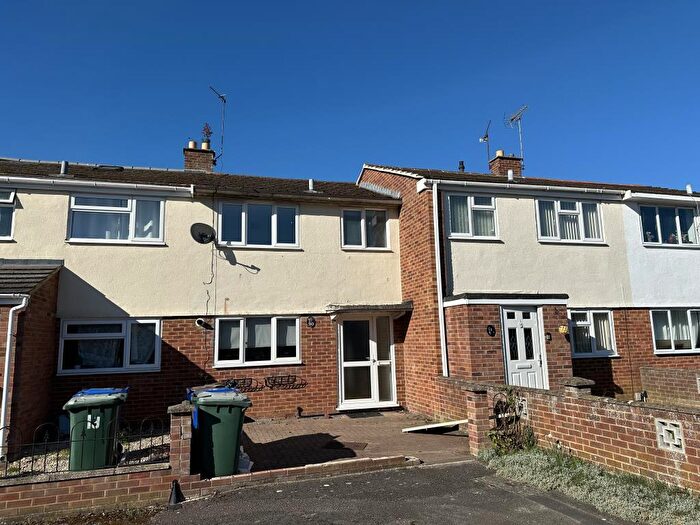 3 Bedroom Terraced House To Rent In Near Town Centre, Bicester, OX26