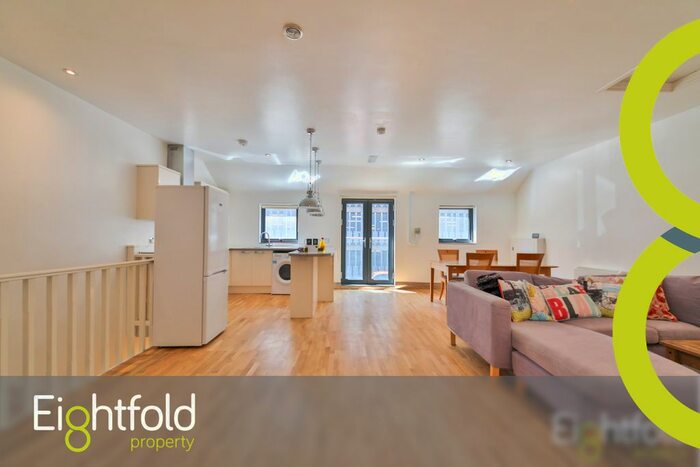 3 Bedroom Flat To Rent In Providence Place, Brighton, BN1