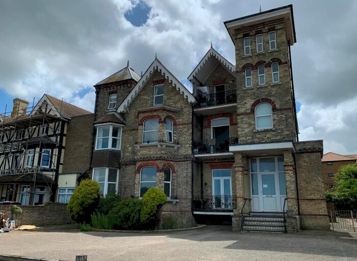 2 Bedroom Flat To Rent In Sea Road, Westgate-On-Sea, CT8