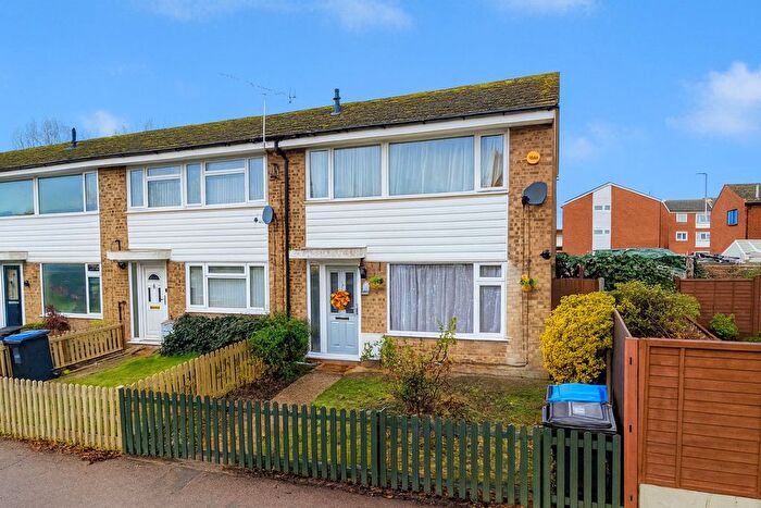 3 Bedroom End Terrace House For Sale In Northaw Close, Hemel Hempstead, HP2