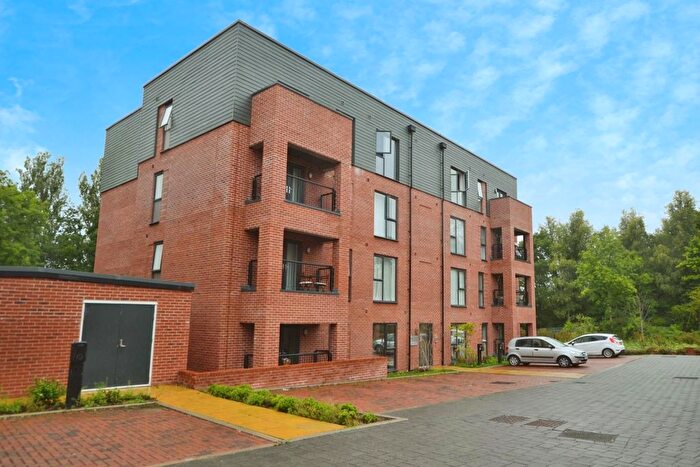 2 Bedroom Flat To Rent In Hawkfield Road, Hartcliffe, Bristol, BS13