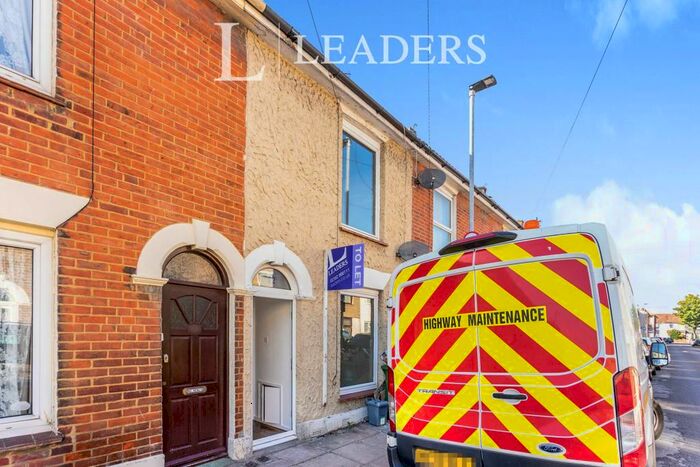 3 Bedroom Terraced House To Rent In Cuthbert Road, Portsmouth, PO1