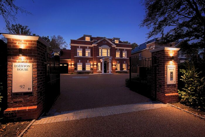 6 Bedroom Detached House To Rent In Gregories Road, Beaconsfield, Buckinghamshire, HP9