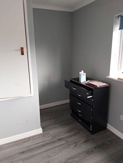 2 Bedroom End Terrace House To Rent In The Uplands, Smethwick, B67