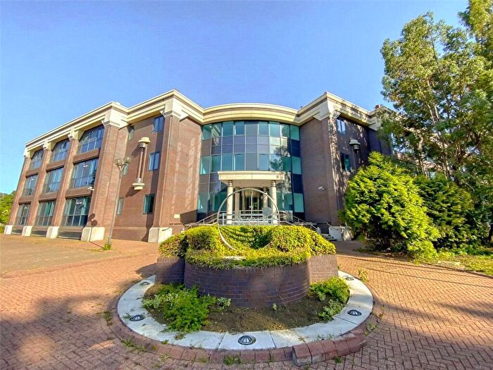 2 Bedroom Apartment To Rent In Opladen Way, Bracknell, Berkshire, RG12