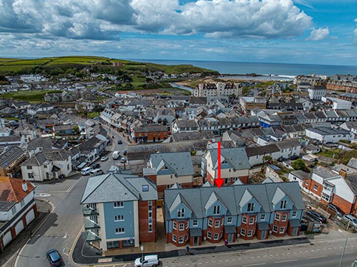 3 Bedroom Terraced House For Sale In Burn View, Bude, EX23