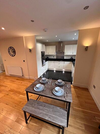 2 Bedroom Apartment To Rent In Castle Gate Development, Bedford, MK40
