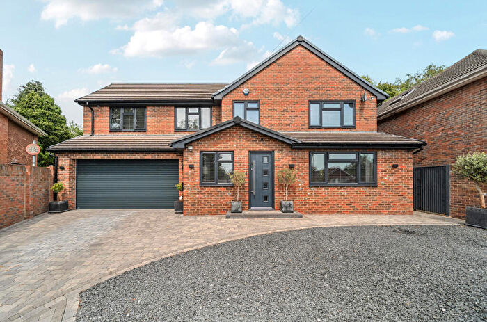 4 Bedroom Detached House For Sale In Hamilton Close, Havant, Hampshire, PO9